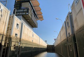 Vyjížďka na motorovém člunu s kapitánem