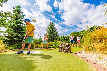 Školní výlety a školy v přírodě